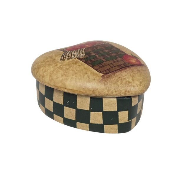 Vintage Heart-Shaped Ceramic Trinket Box Apples Basket Country Chic Home Decor - Picture 6 of 7